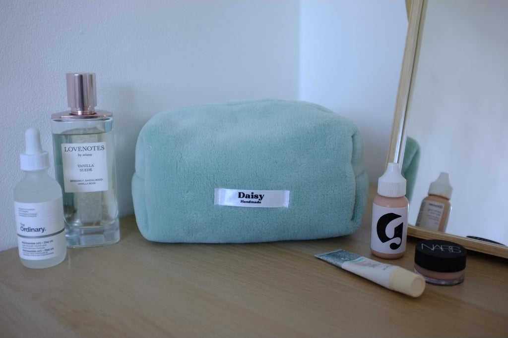 Makeup bag mint teddy