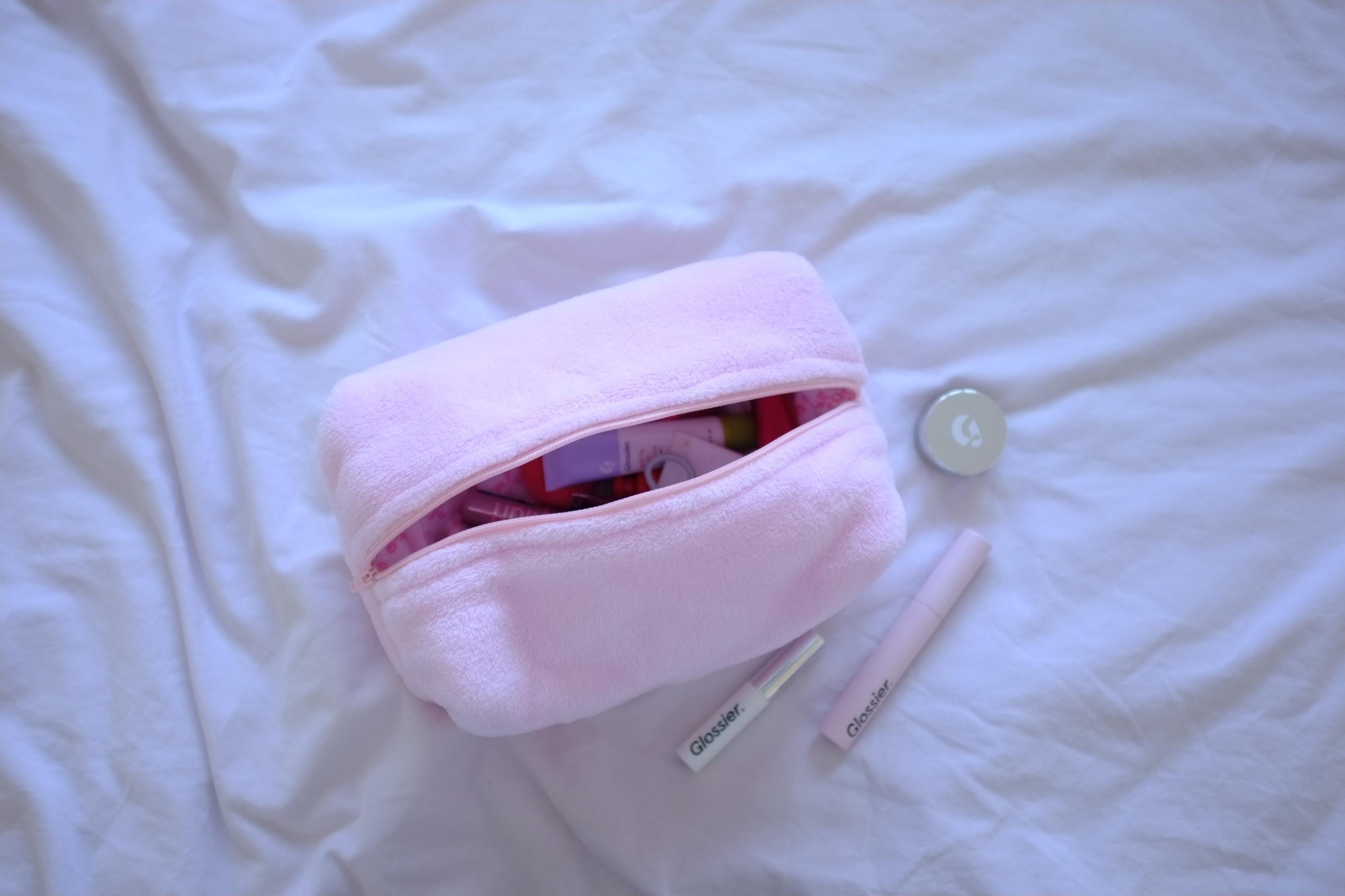 Makeup bag pink teddy