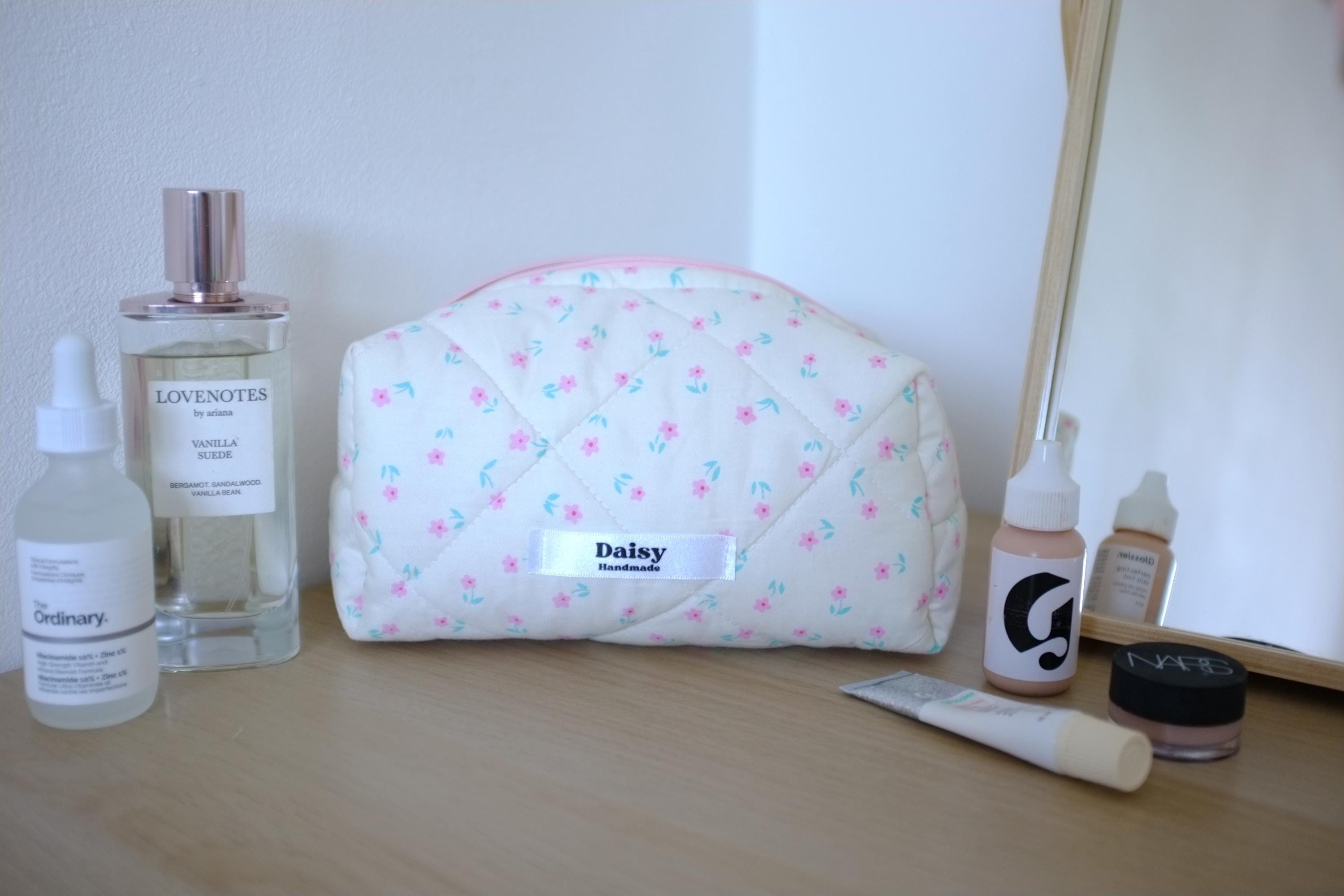 Makeup bag cream pink tulips