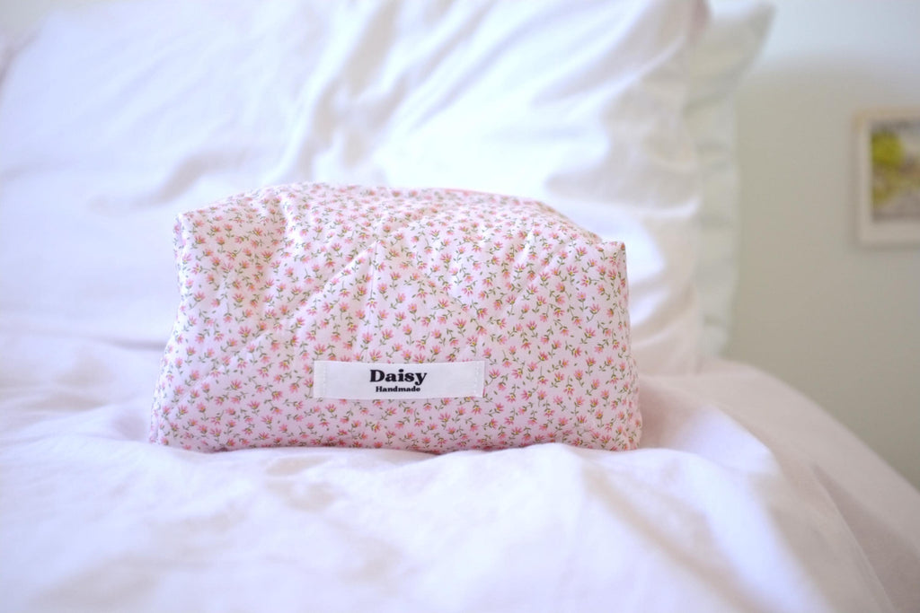 Makeup bag pink tiny floral