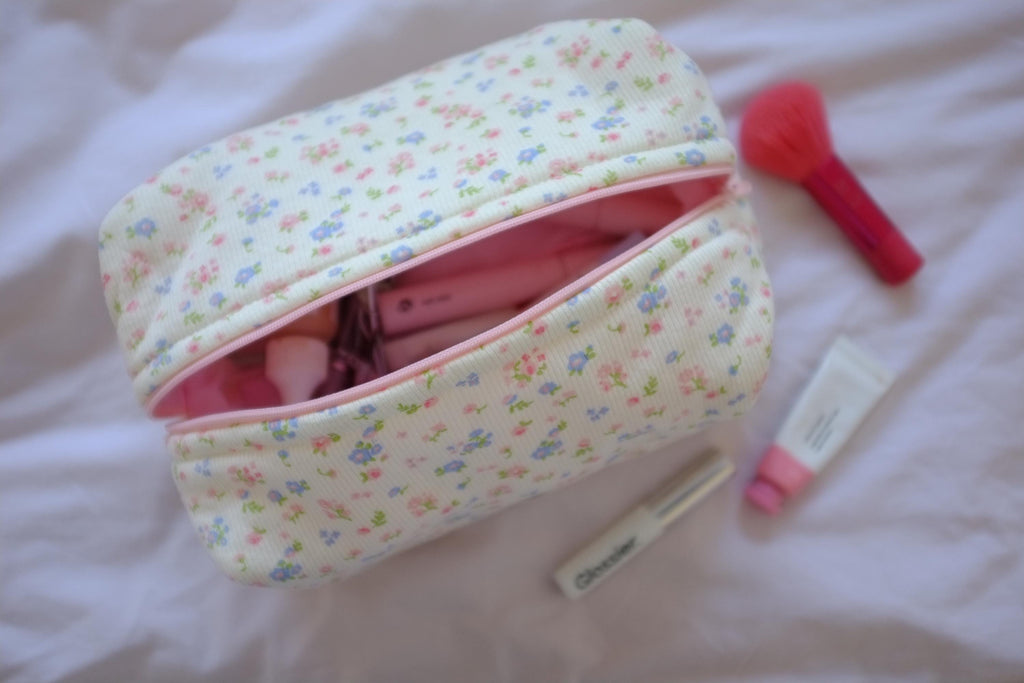 Makeup bag pink purple floral ribbed