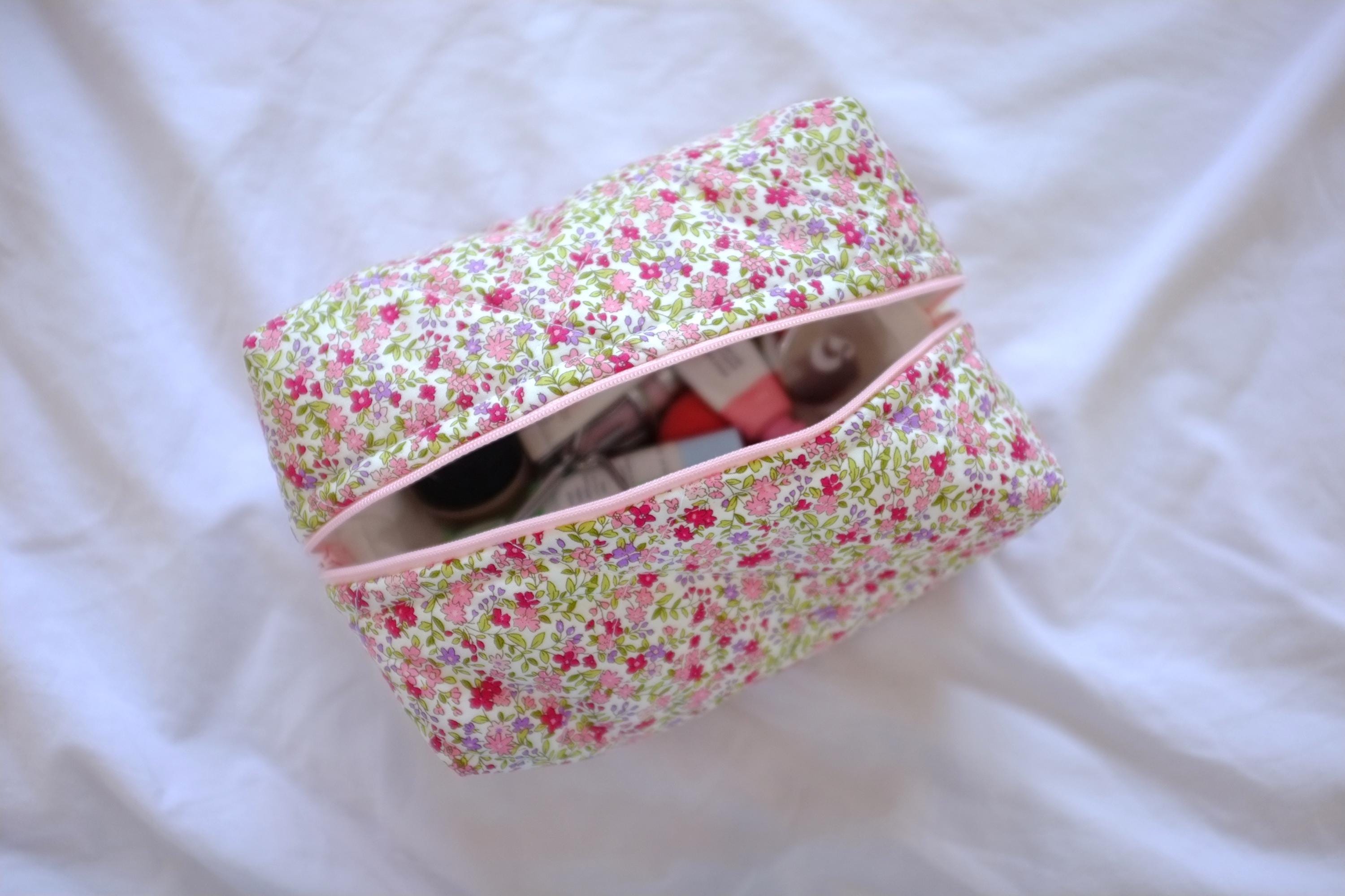 Makeup bag pink flower