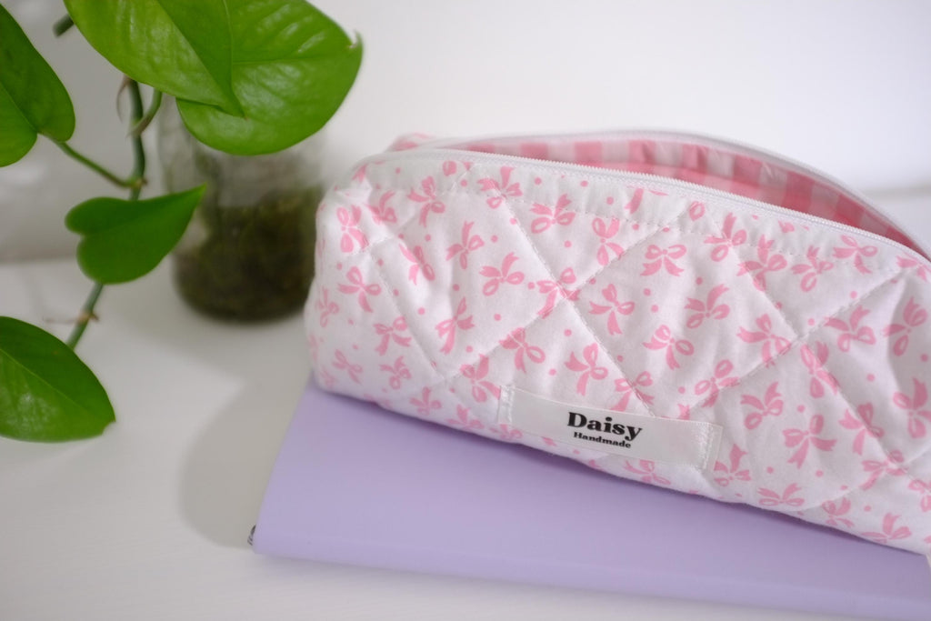Pencil case pink bows