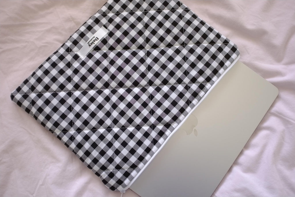 Laptop sleeve black gingham