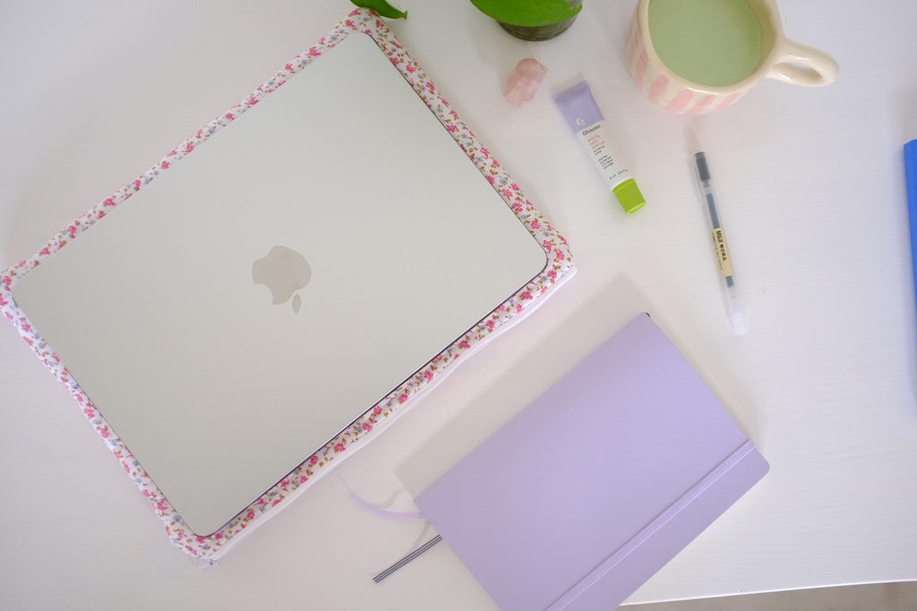 Laptop sleeve autumn pink floral