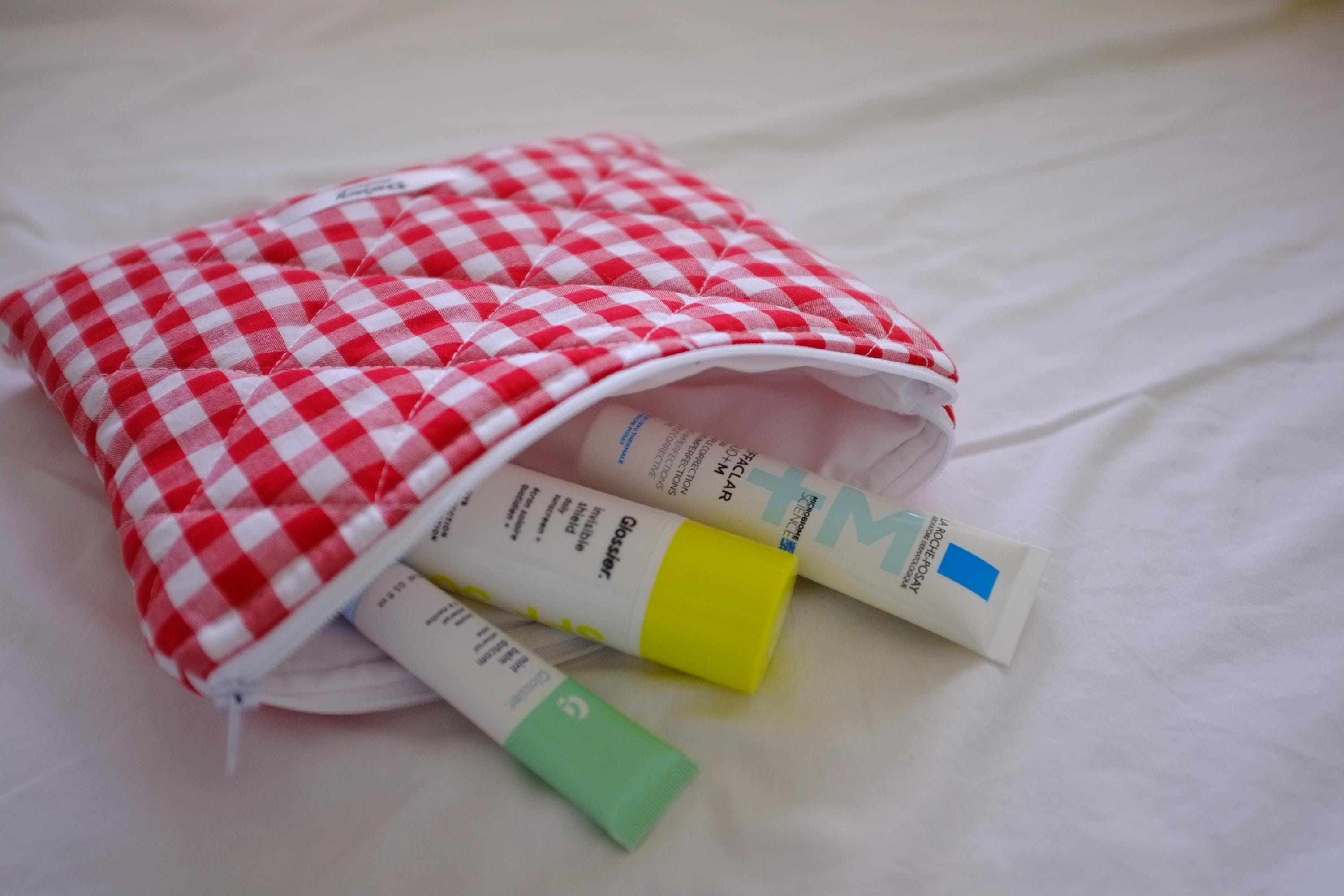 Flat makeup bag red gingham