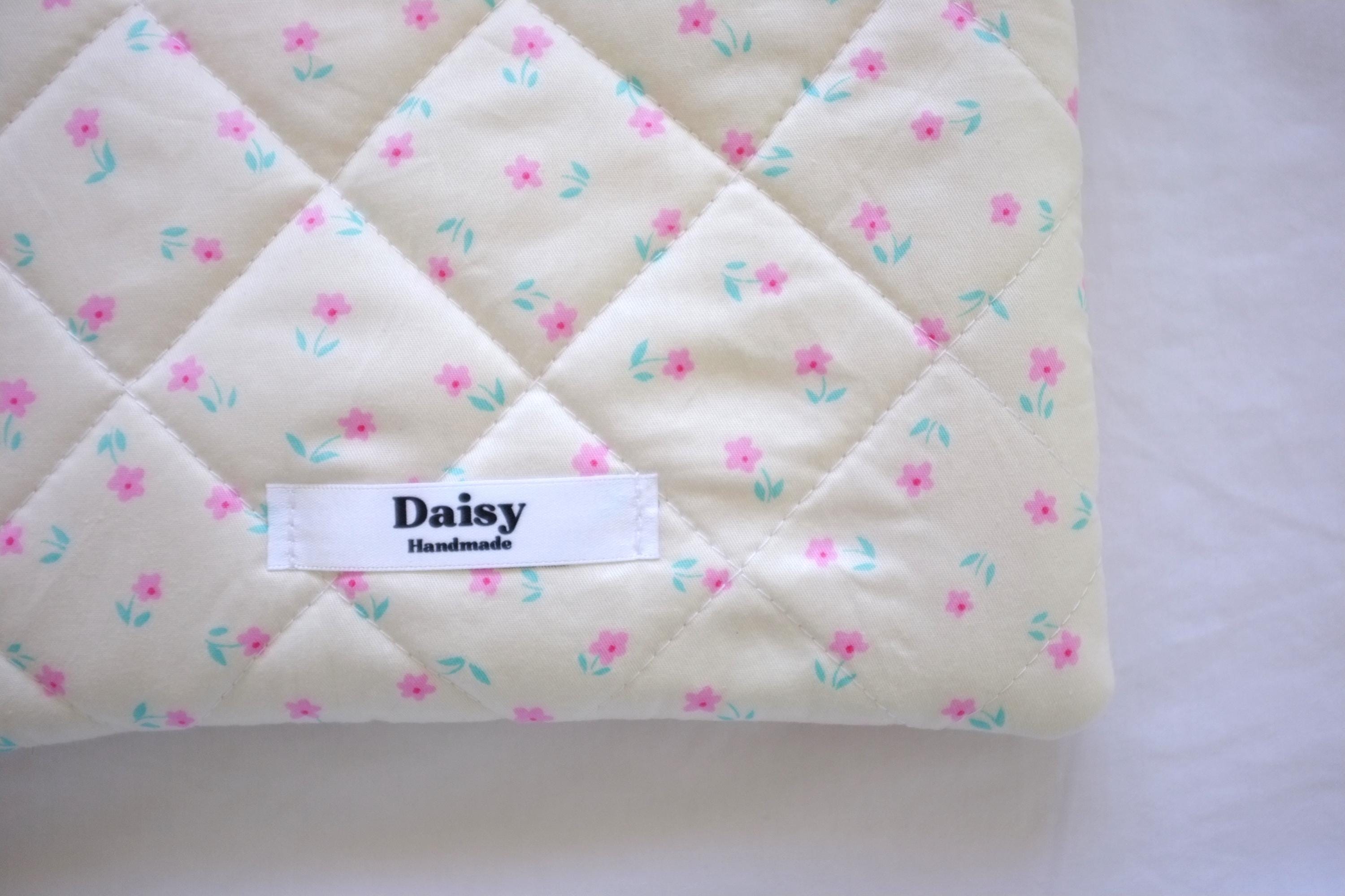 Flat makeup bag cream pink tulips