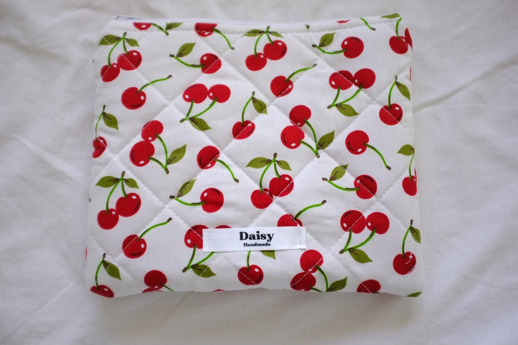 Flat makeup bag cherry