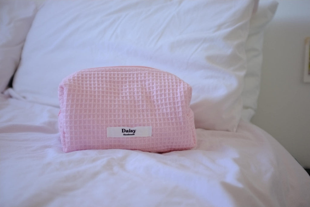 Makeup bag pink waffle