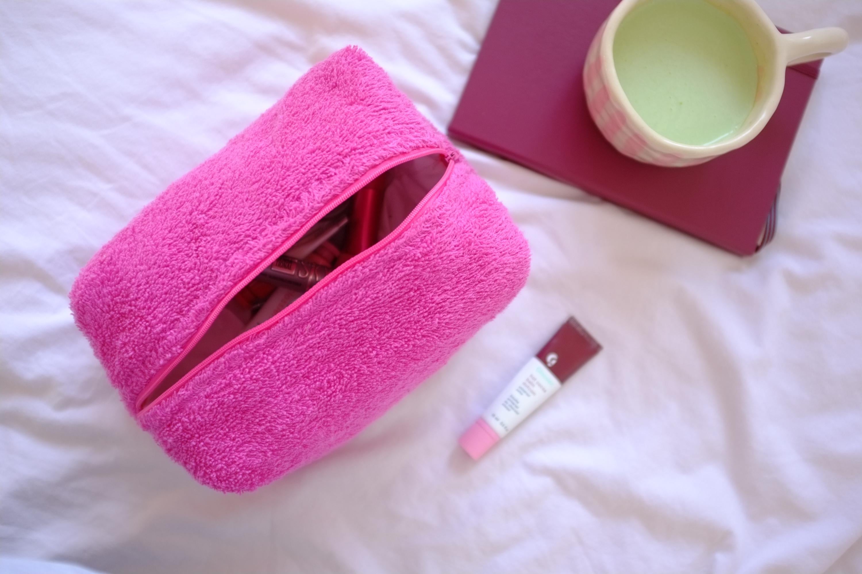 Makeup bag fuchsia terry