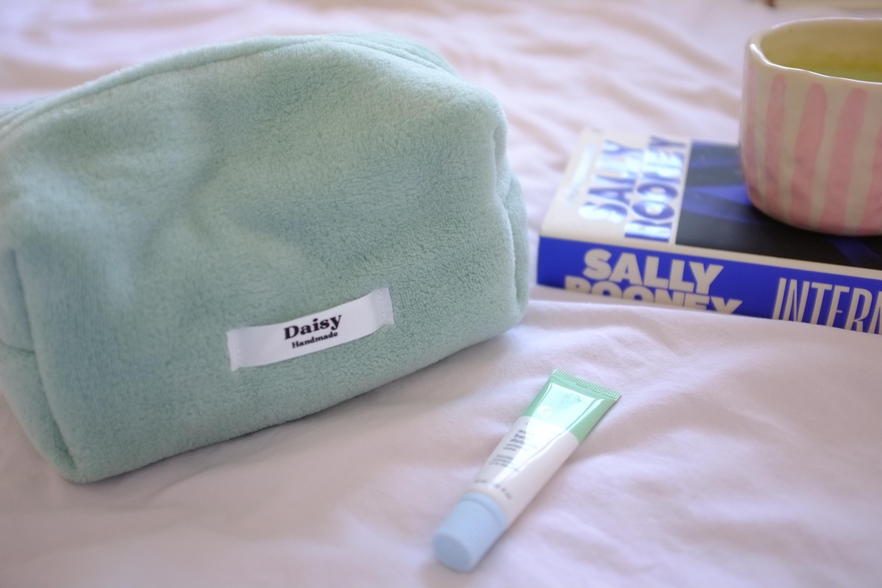 Makeup bag mint teddy
