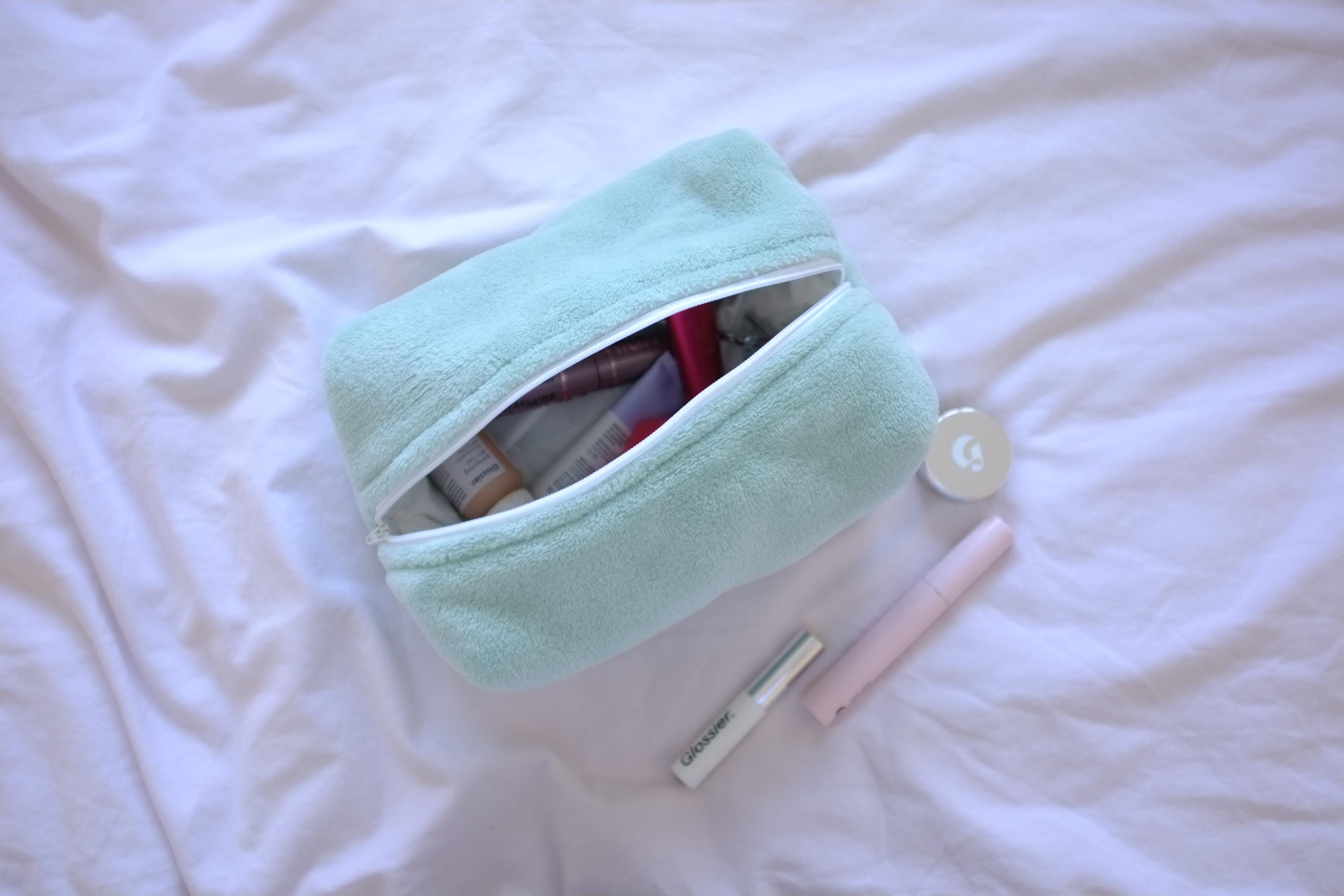 Makeup bag mint teddy