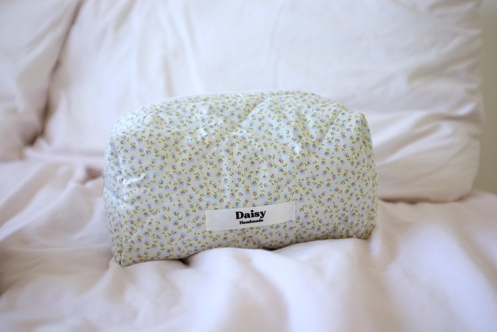 Makeup bag blue tiny floral