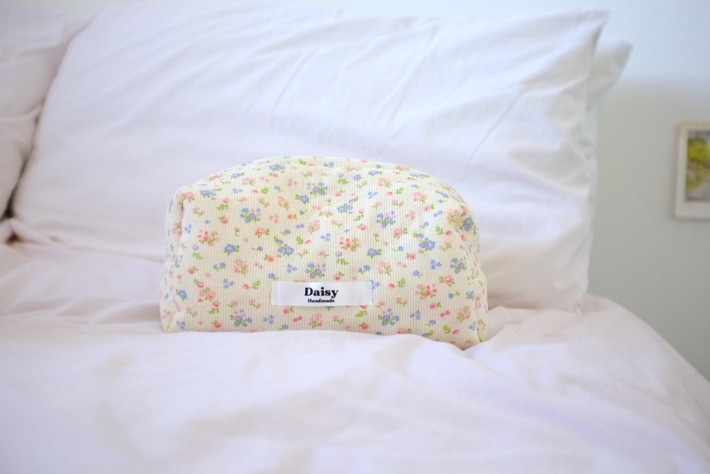 Makeup bag pink purple floral ribbed