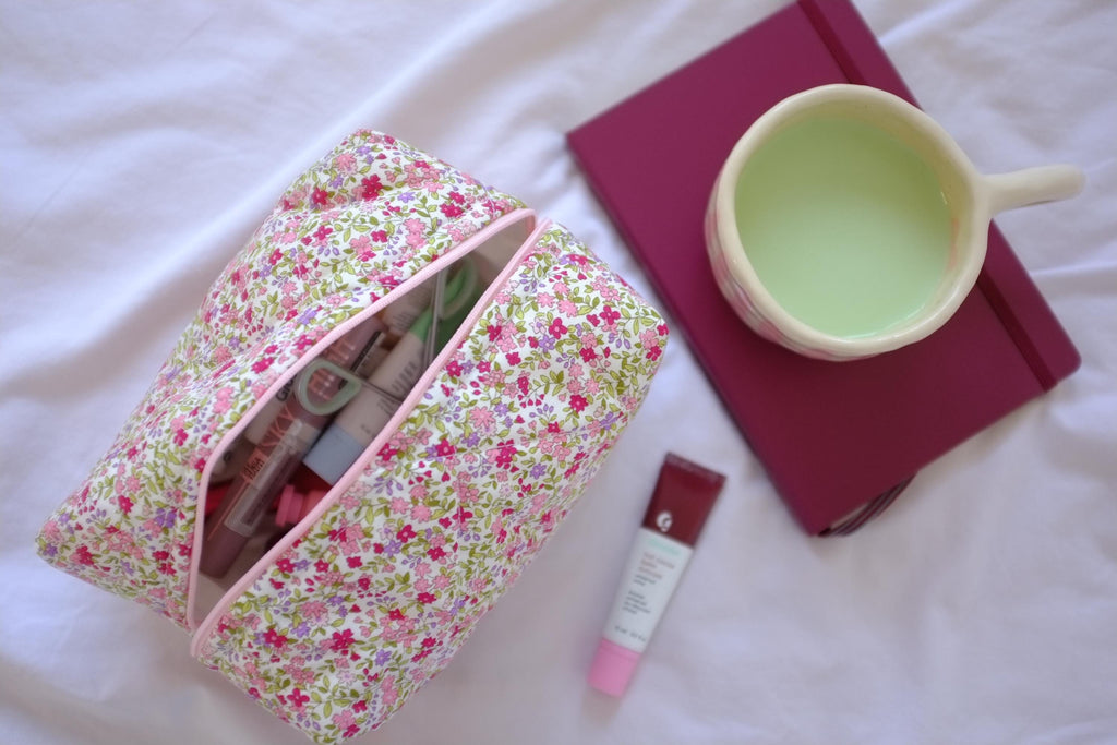 Makeup bag pink flower