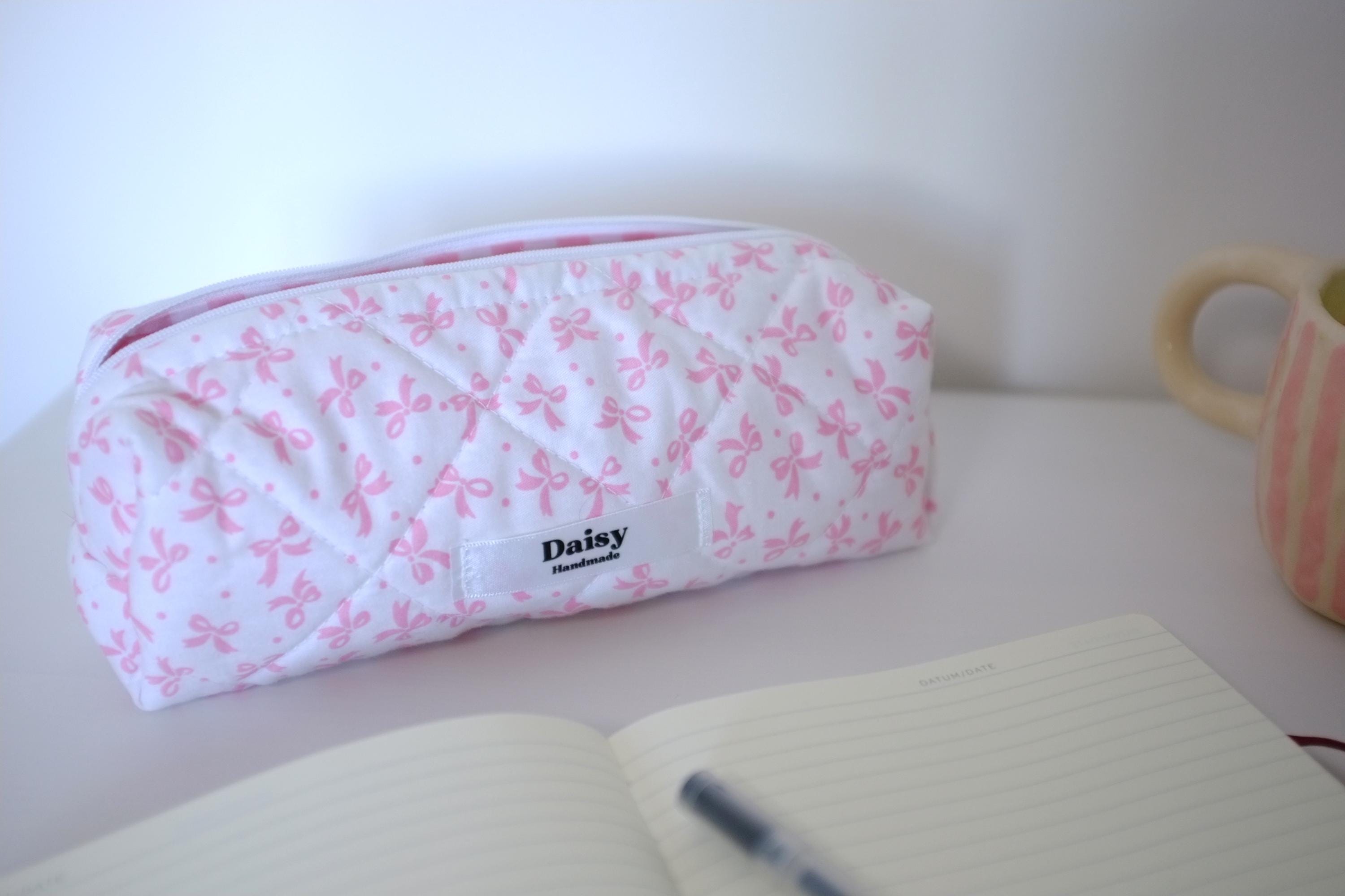 Pencil case pink bows