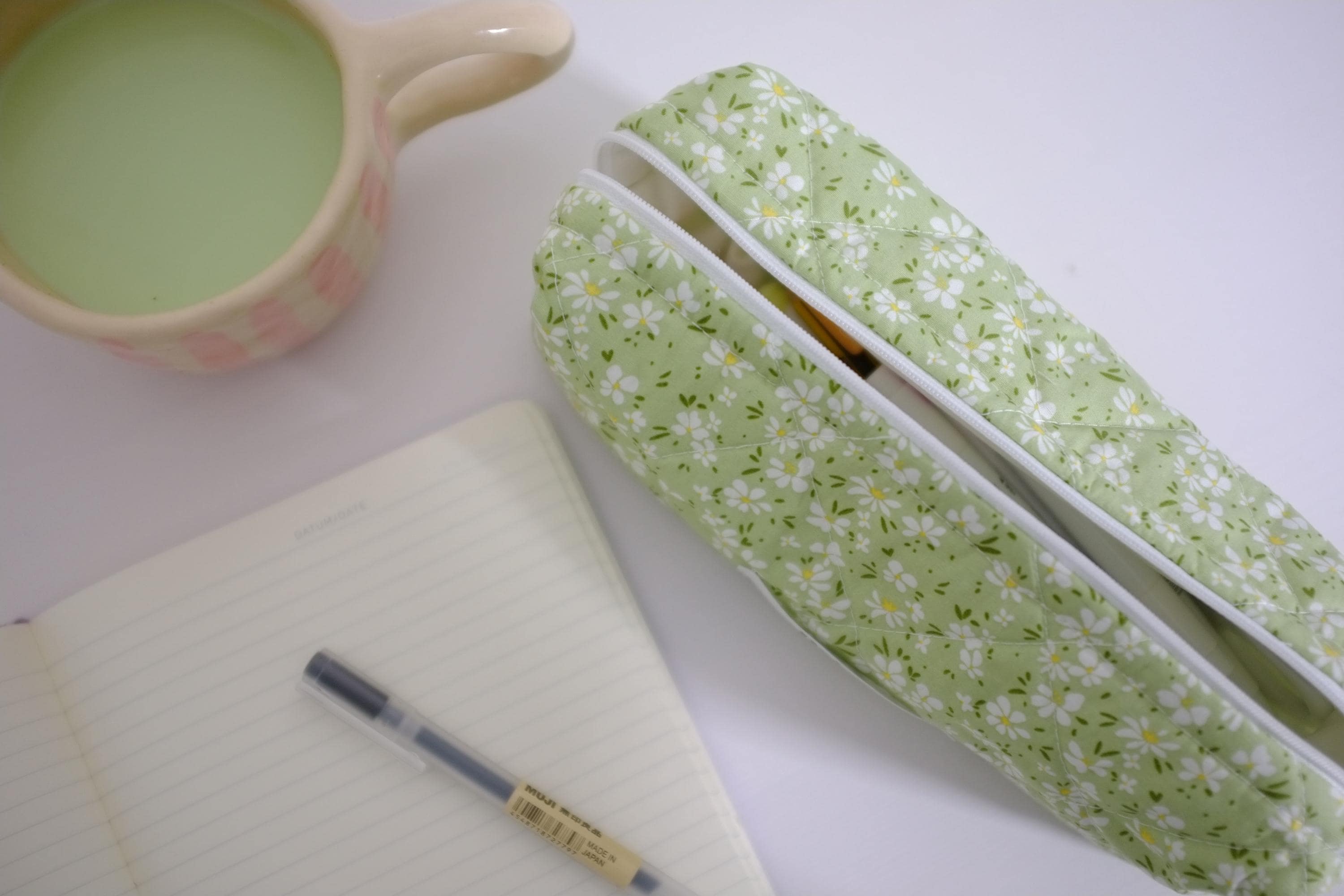 Pencil case green meadow floral