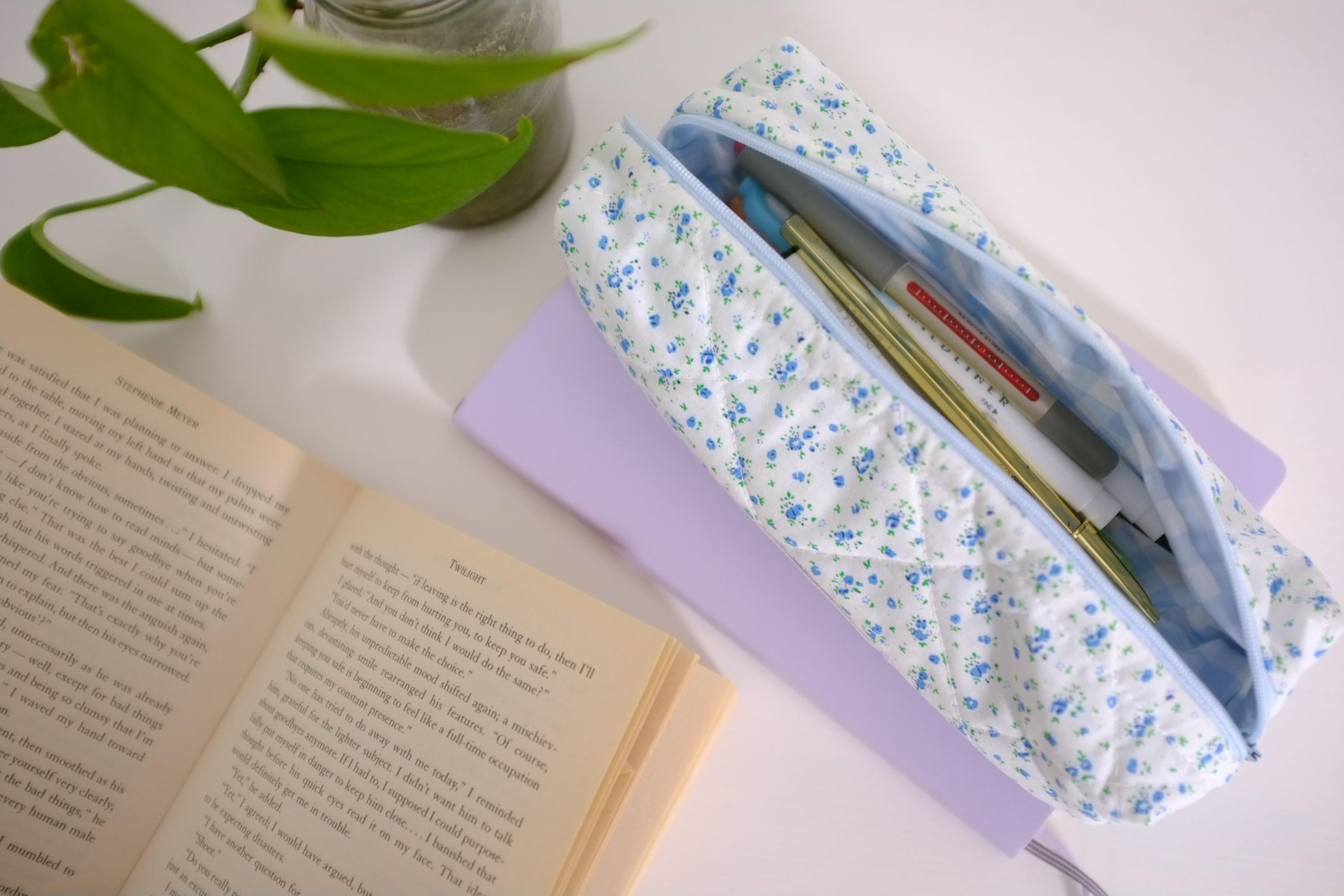 Pencil case light blue gingham