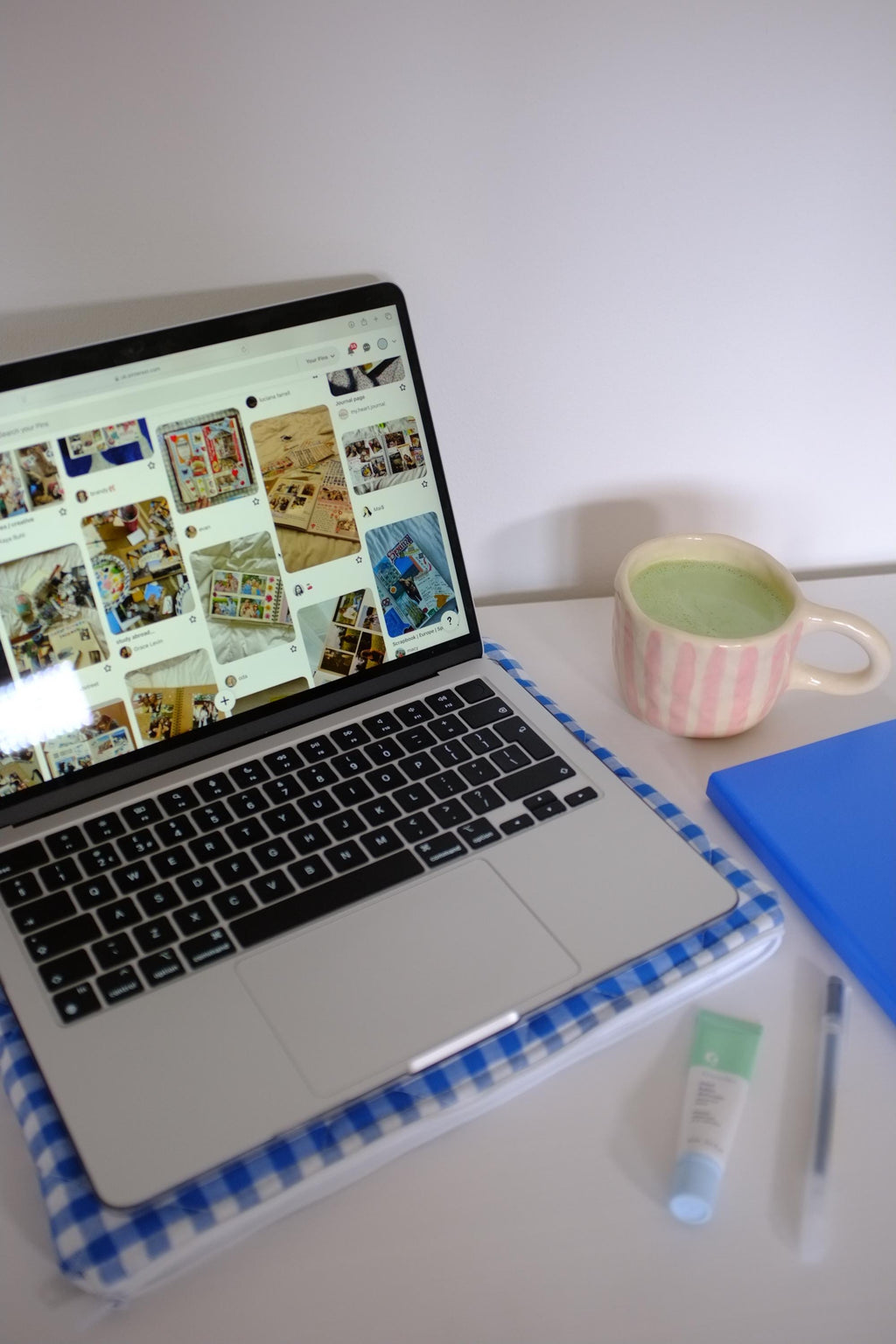 Laptop sleeve royal blue gingham