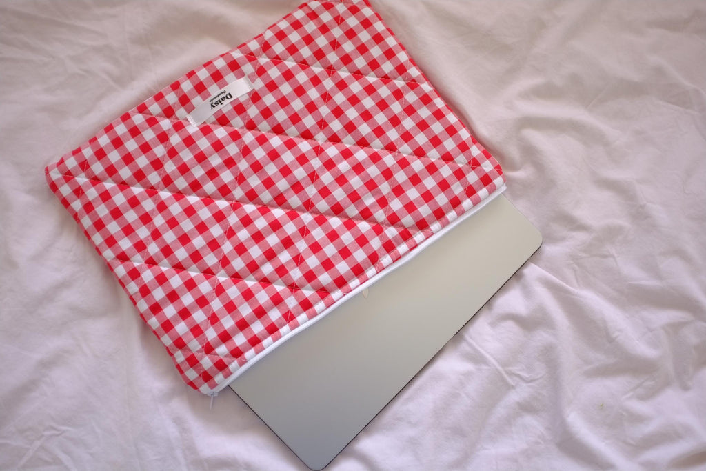 Laptop sleeve red gingham