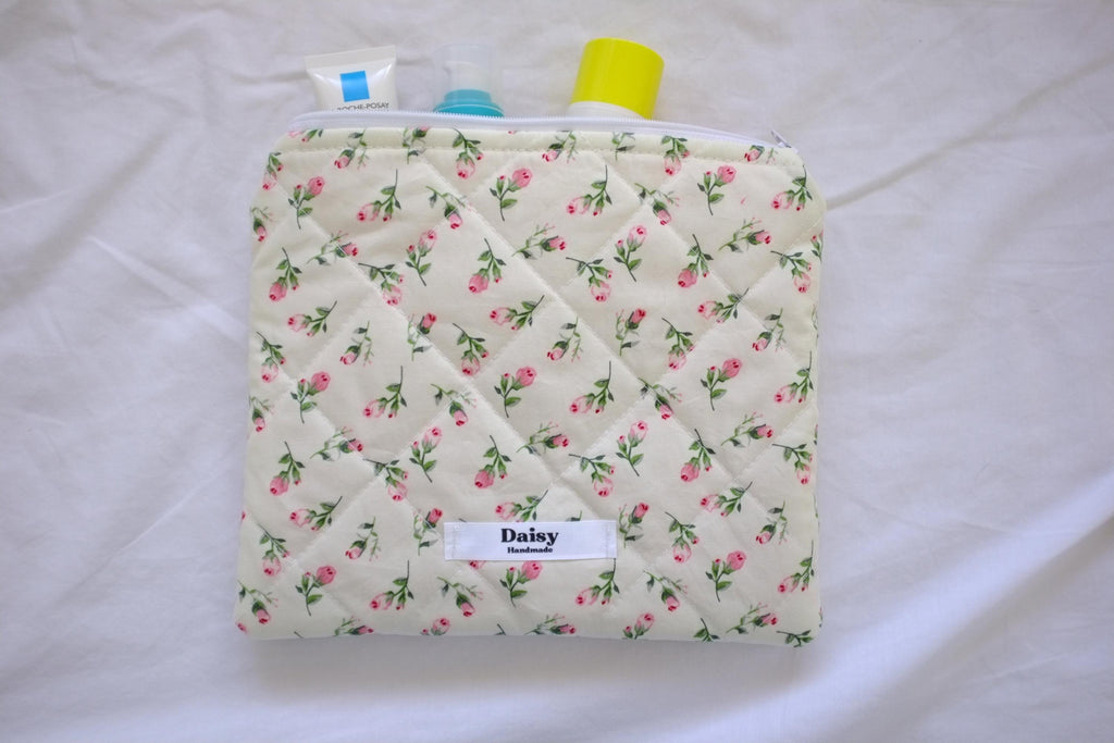 Flat makeup bag ivory rose buds