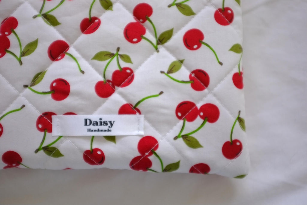 Flat makeup bag cherry