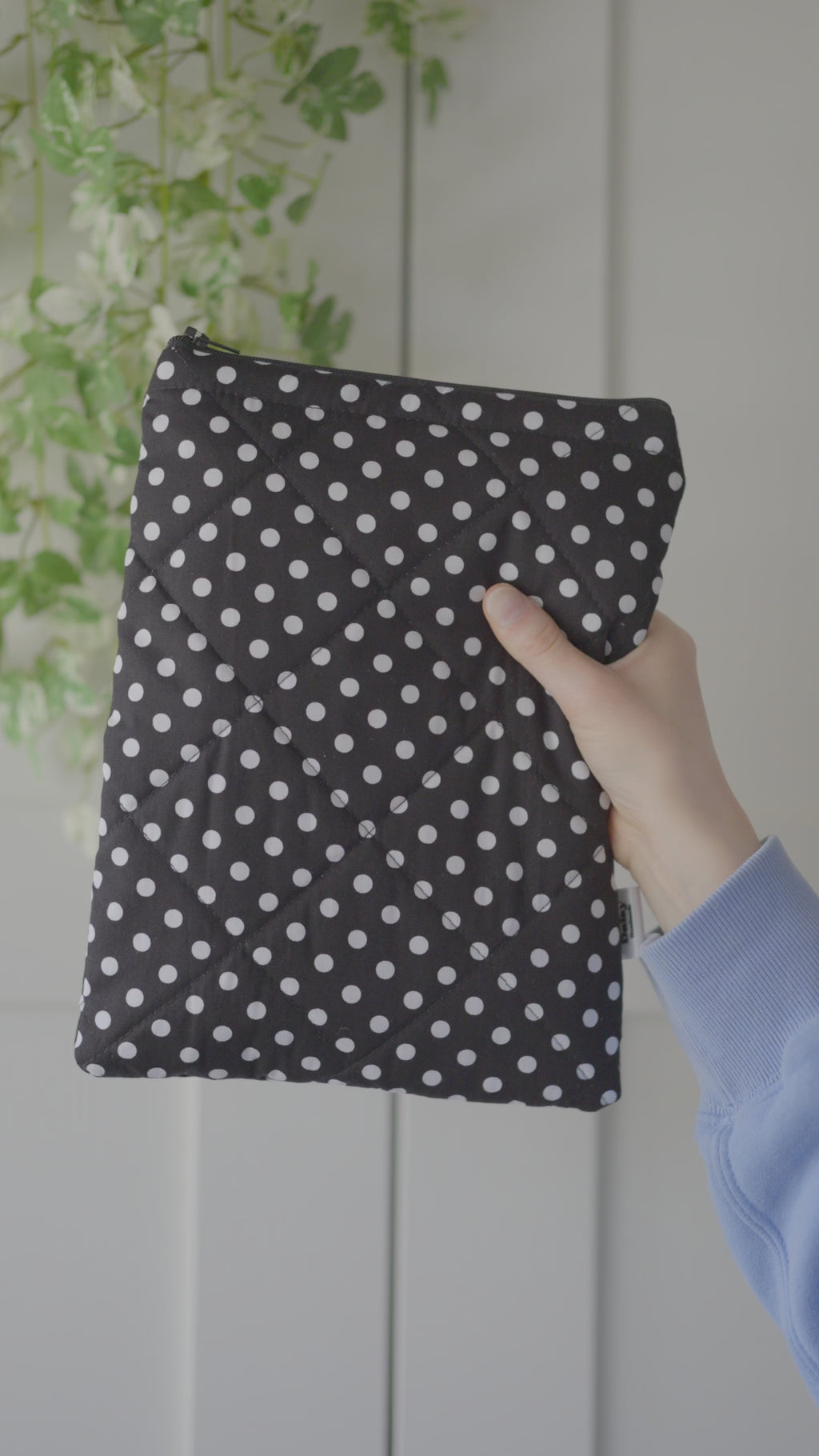 Quilted black polka dot book sleeve